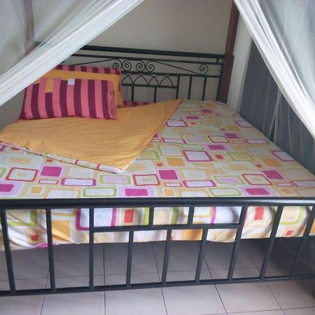 Wonderhouse Homestay Найроби Екстериор снимка