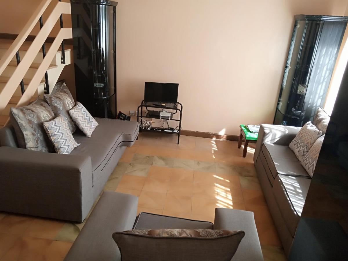 Wonderhouse Homestay Найроби Екстериор снимка