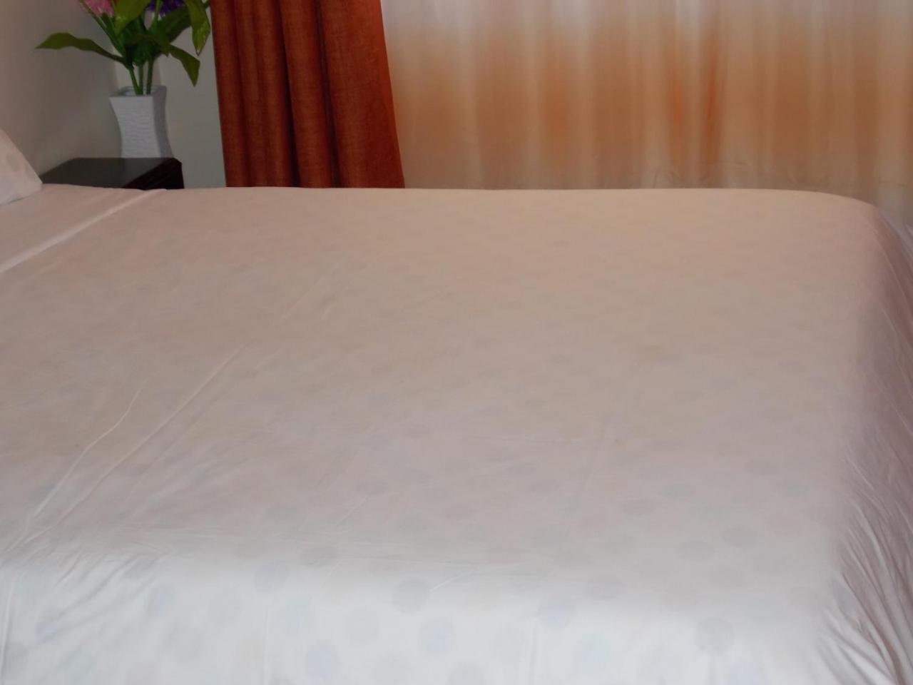 Wonderhouse Homestay Найроби Екстериор снимка